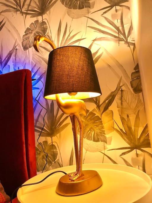 La Lover'S Jungle Pont-Sur-Yonne Buitenkant foto